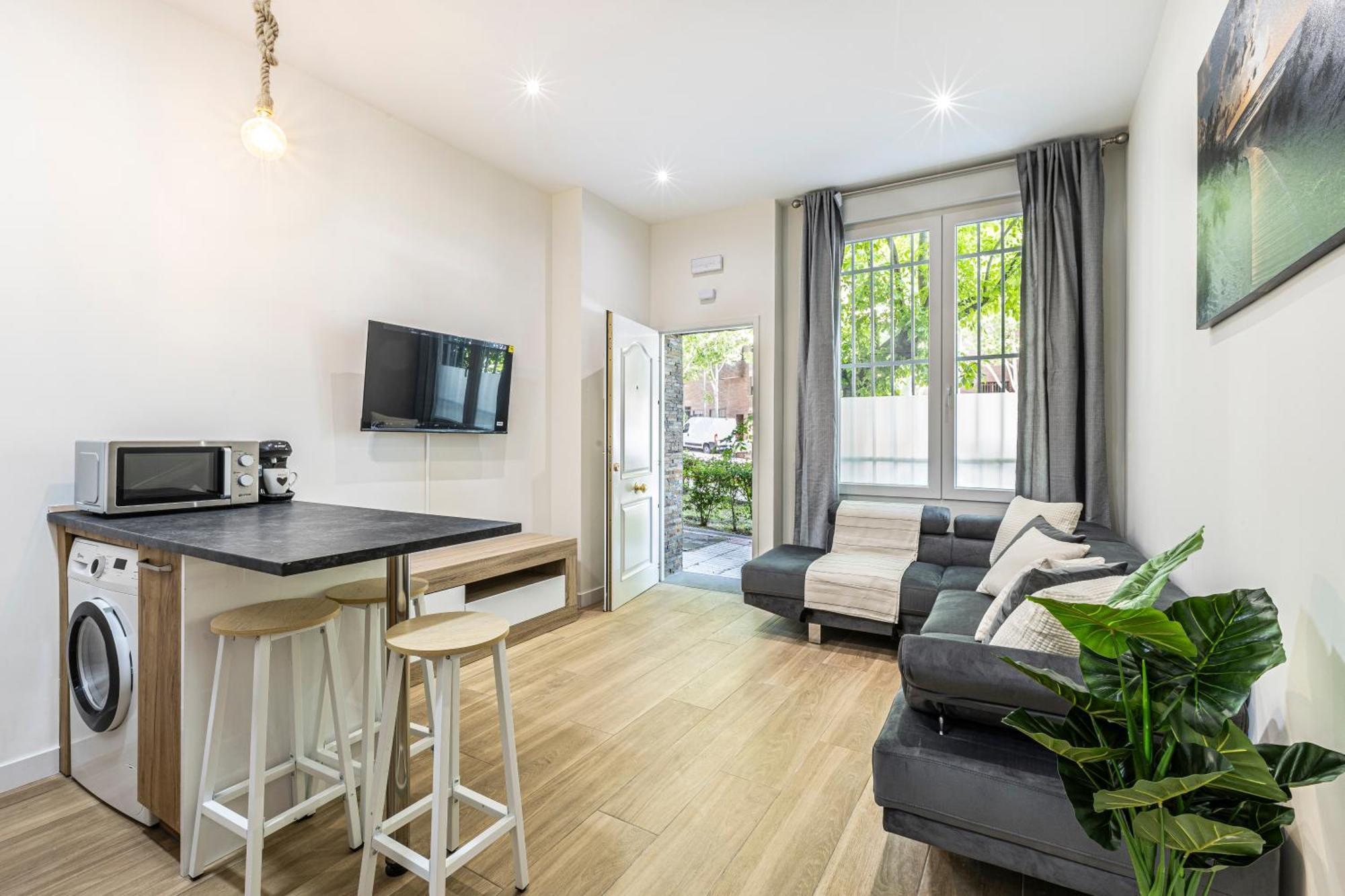 Apartamentos A 5 Minutos Del Centro De Madrid 4P Luaran gambar